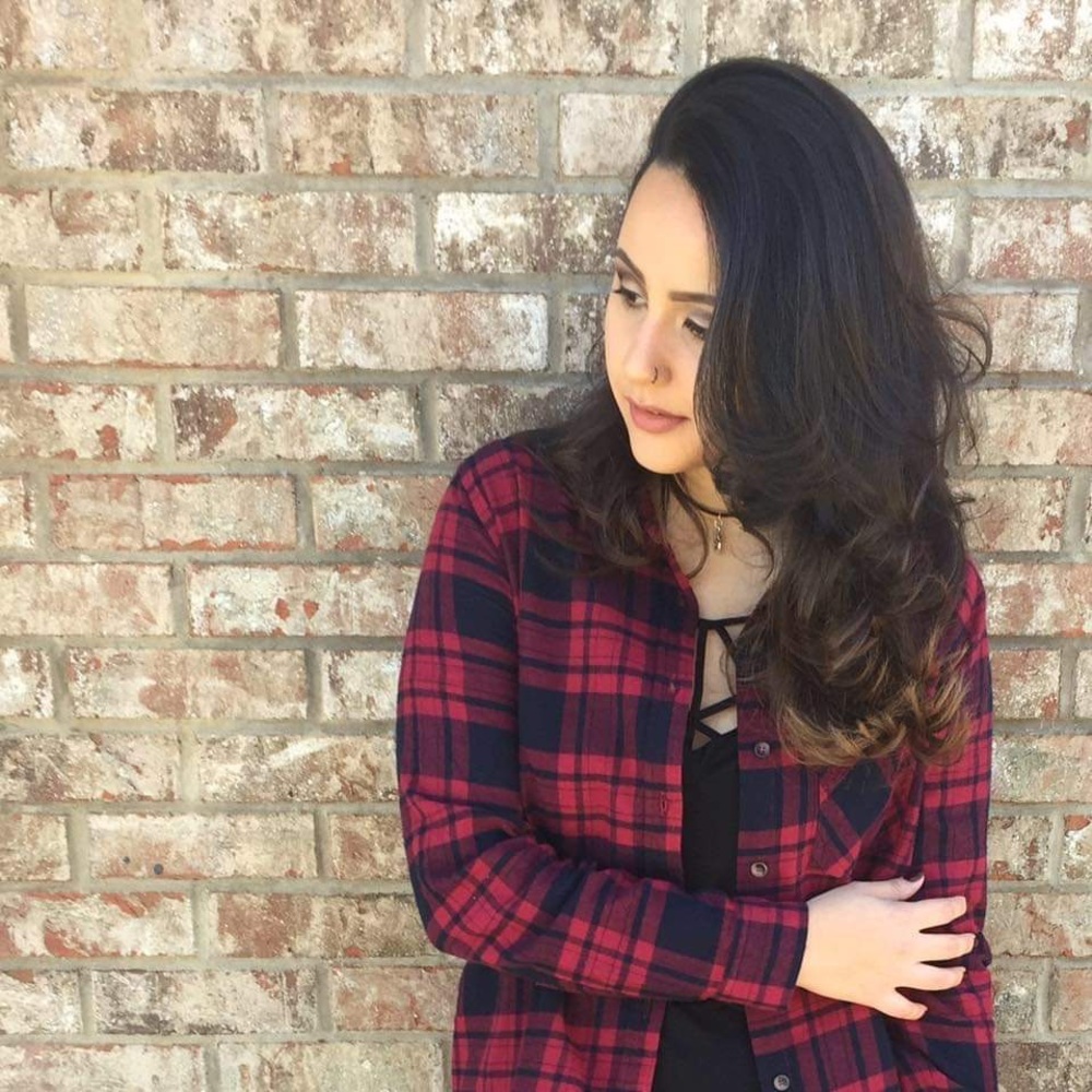 Meet your Posher, Priscila